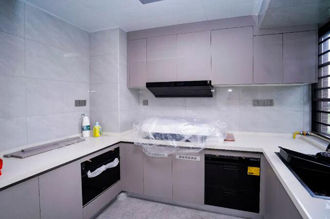 134㎡現(xiàn)代簡約四居室，拒絕過度裝修！有時(shí)候越簡單就越顯高級！